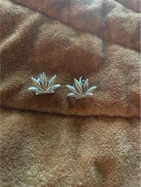 Sterling silver weed leaf maryjane studs
